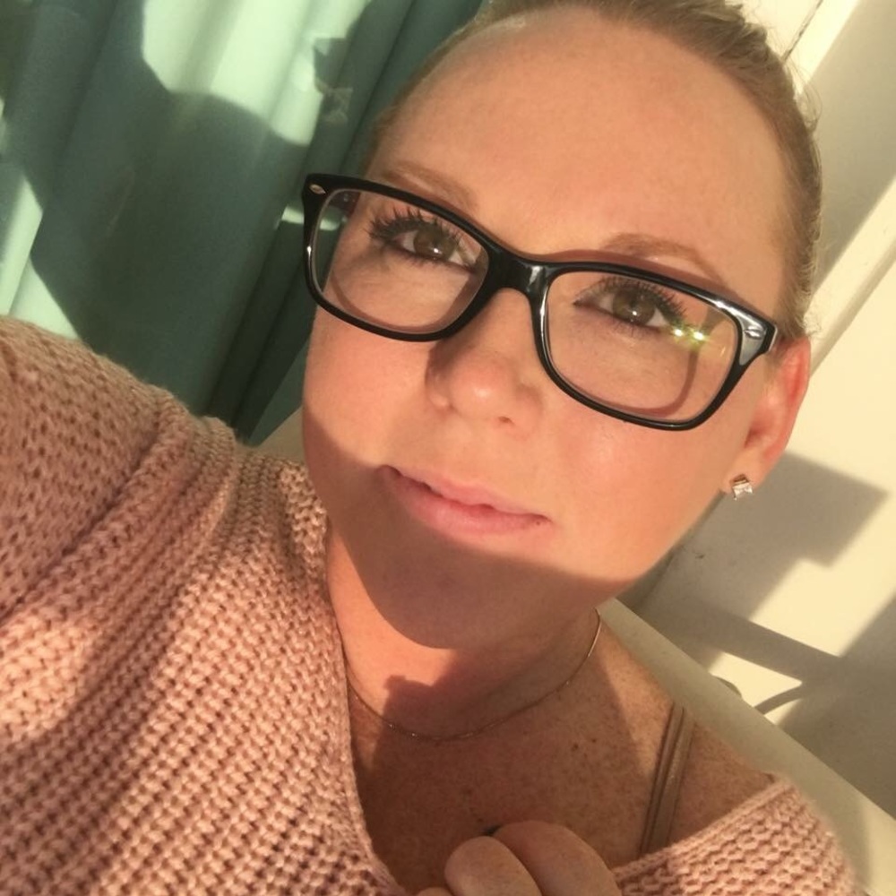 Meet your Posher, Destoni